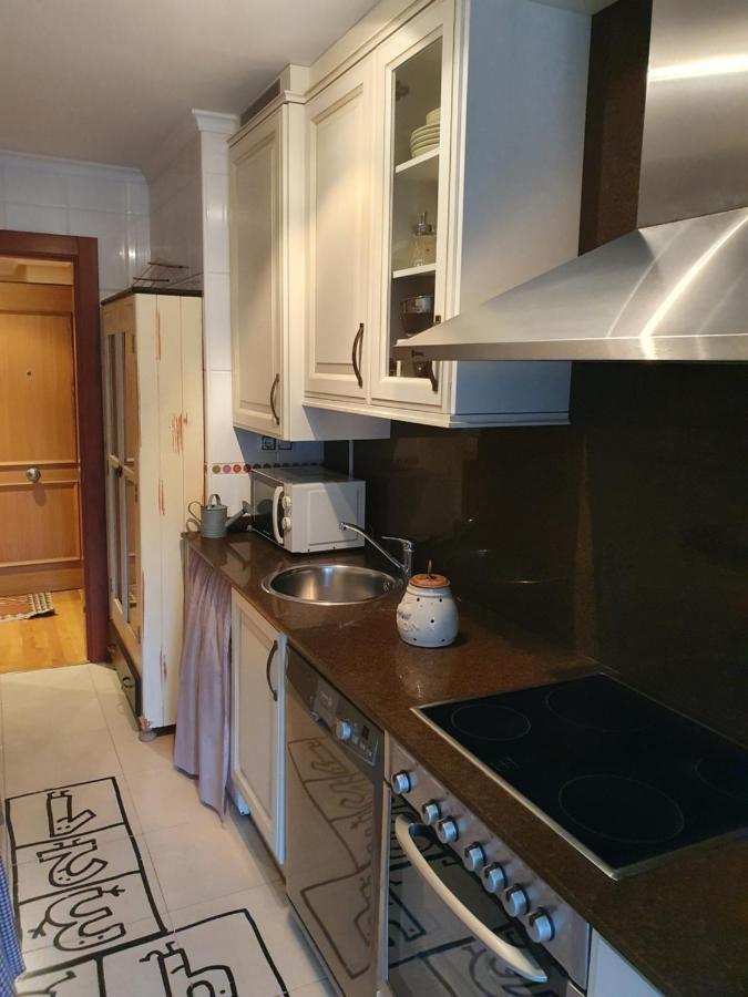 Babilonia, apartamento tranquilo y céntrico en Llanes Exterior foto